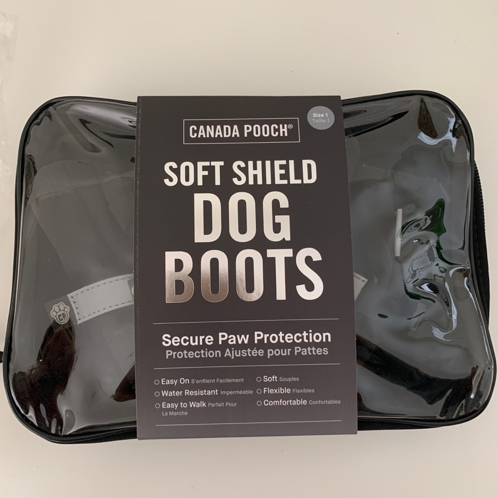 Canada Pooch Dog Boots size 1